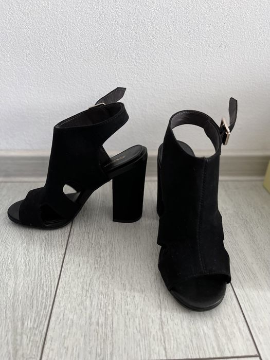 Vand incaltaminte marimea 35