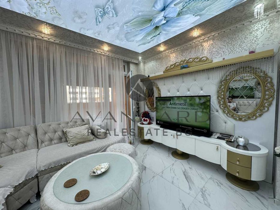 Продава се Тристаен апартамент в Пловдив, Тракия - 80 кв.м за 2807 €/кв.м - Снимка #1