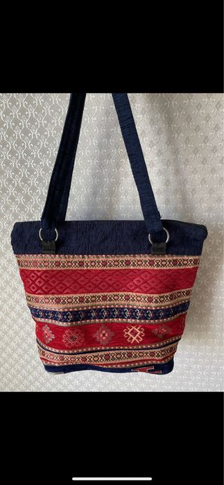 Сумка вместительная