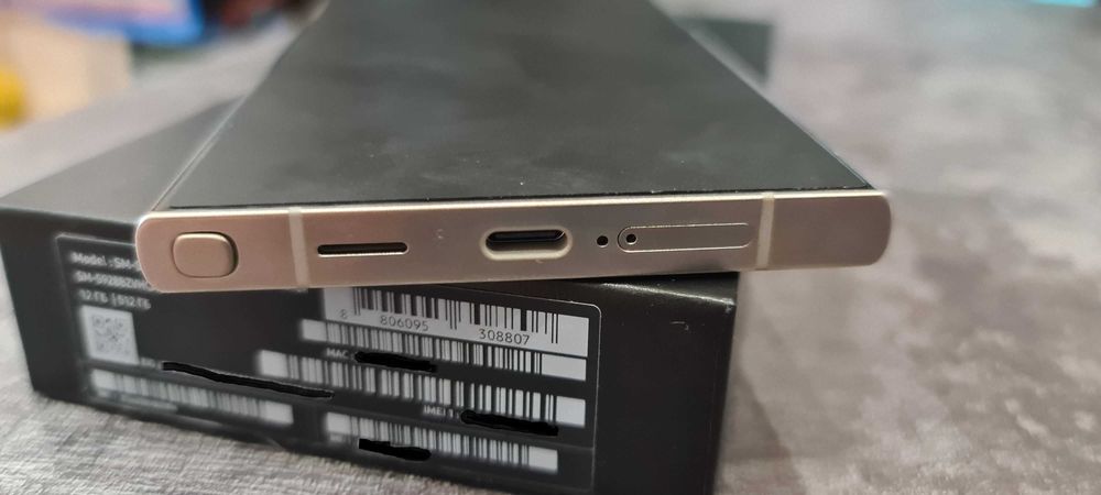 Продам Samsung S24 Ultra 512Gb