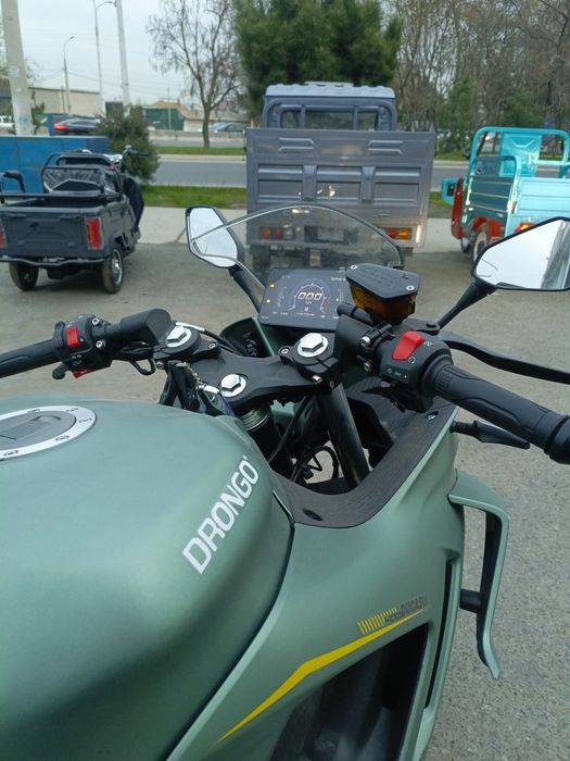 Ducati Panigale 400cc в зеленом окрасе