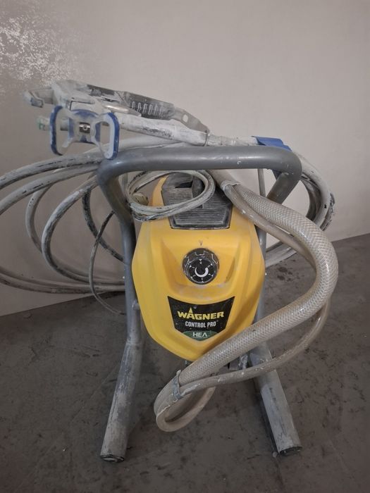 Безвоздушный покрасочник