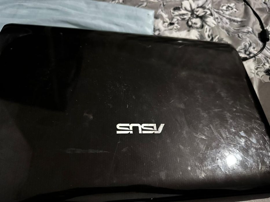 Ноутбук Asus буу