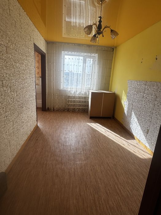 Срочно Продам 4 комнатную квартиру