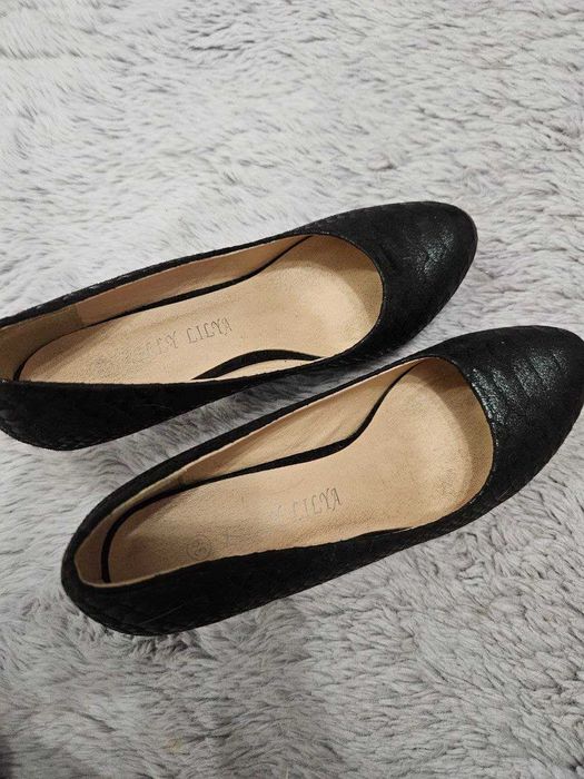 Елегантни Черни Обувки Токчета