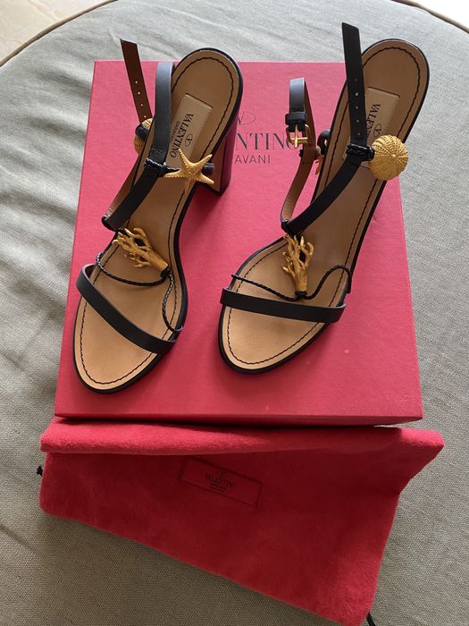 Сандали Valentino