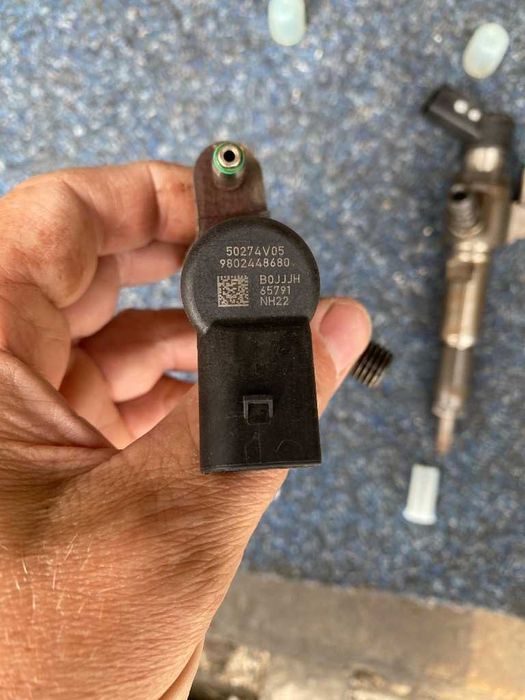 Injector Focus 3 Volvo V40 Peugeot 508 1.6 HDI 9674973080 / 50274V05