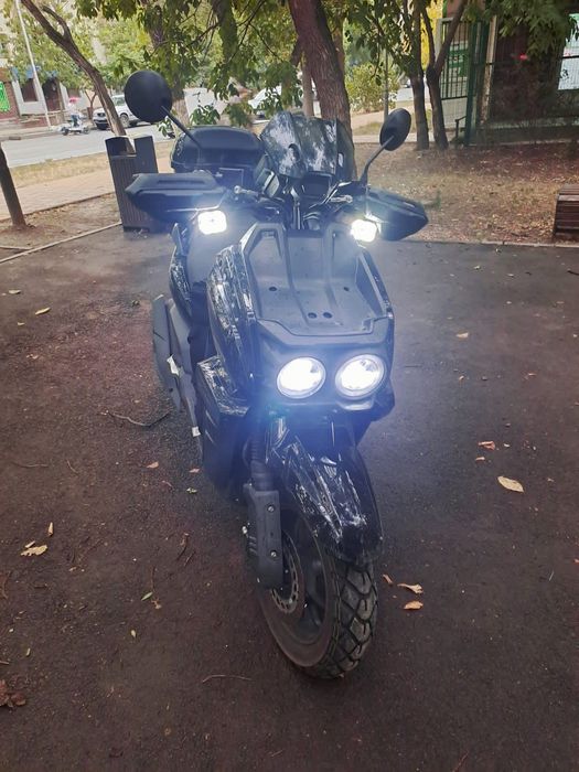 Мопед танк скутер