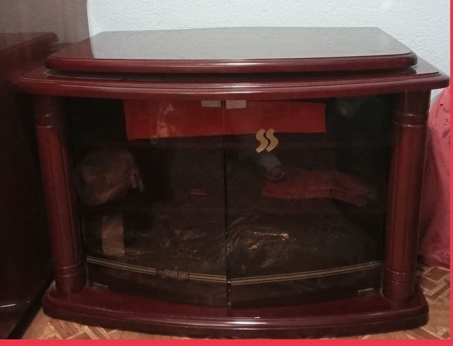 Тумбочка под телевизор