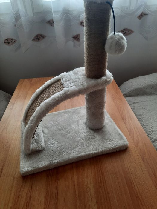 Играчка за котки