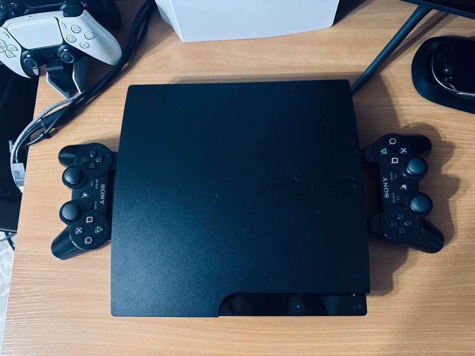 Sony PS3 Slim 1TB +60игр+2джойстика Плейстейшн 3