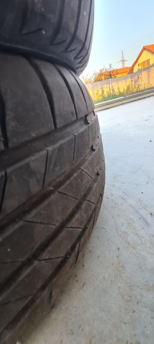 4 Anvelope 215 55 17 Bridgestone Touranza Michelin Primacy 4