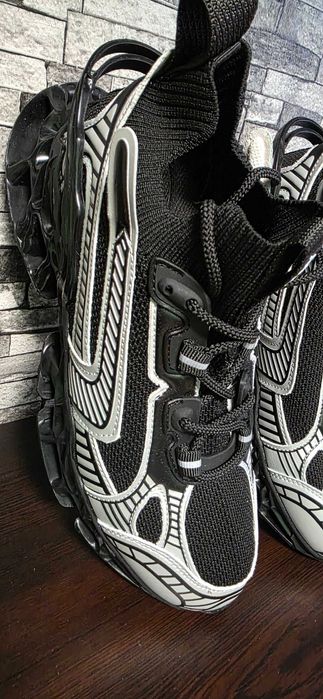 Продавам чисто нови обувки