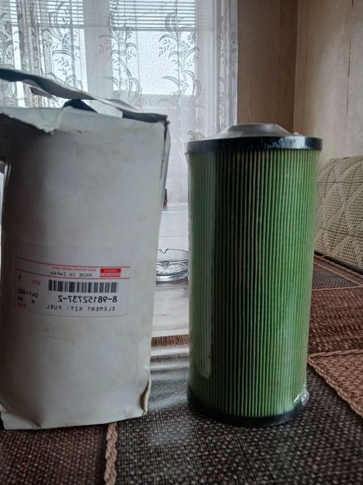 Продавам консумативи за багери  ,камьони .Caterpilar.Hitacho,Isusu,