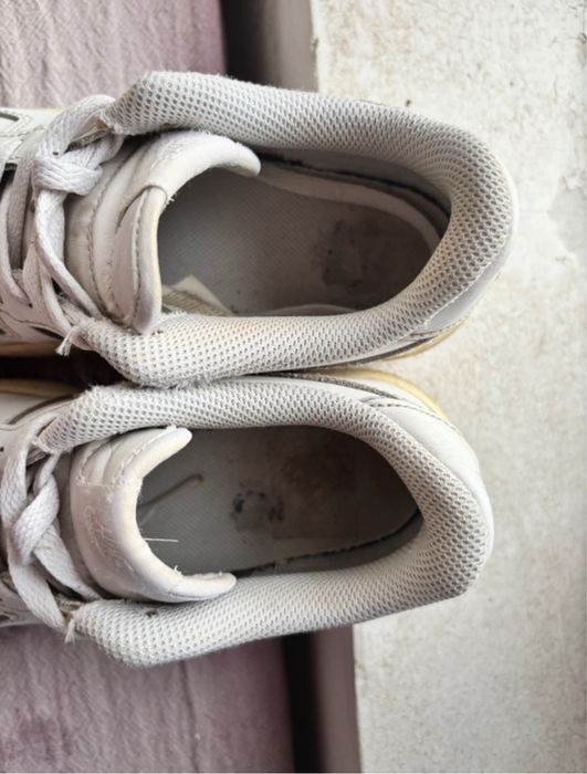 Adidasi Nike marimea 34