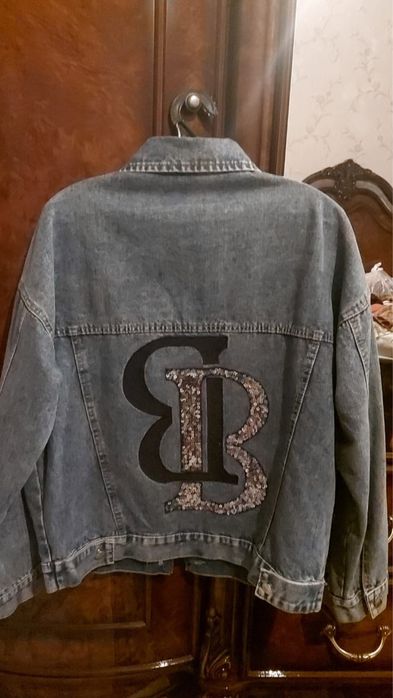 Женская джинсовая куртка