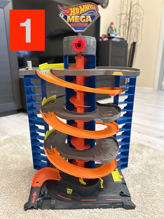 Hot Wheels City Mega Garage писта - различни видове