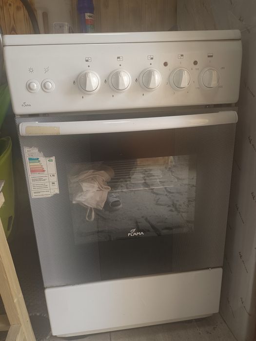 Продам газ плиту