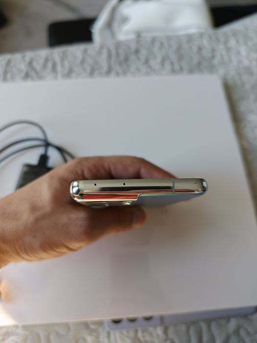 Продавам Samsung S21 Ultra 256гб/12 рам!Обещан!!!