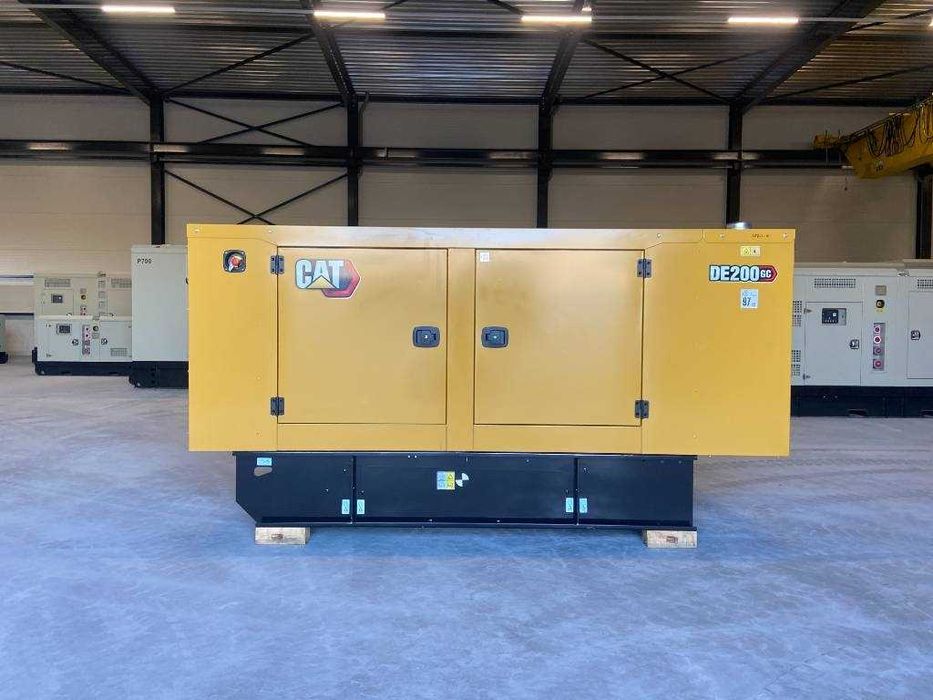 Generator nou Caterpillar 200 kva 180 kw stoc 24 luni garantie