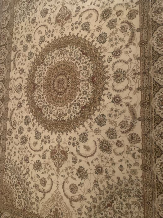 Ковер хорошом состояние