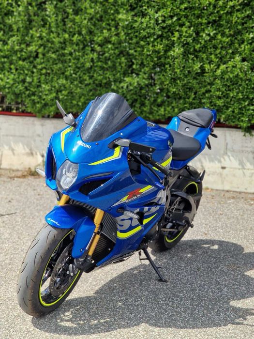Suzuki L 7 1000R