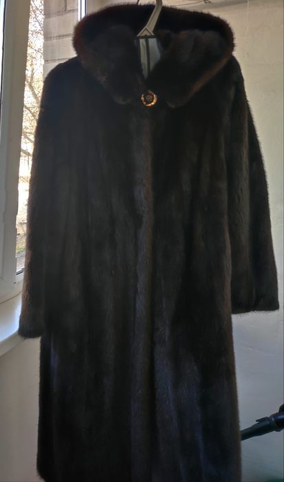 Продам норковую шубу