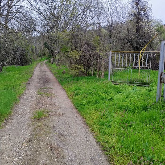 Къща с гледка към Дунава вилна зона 9 км град Русе