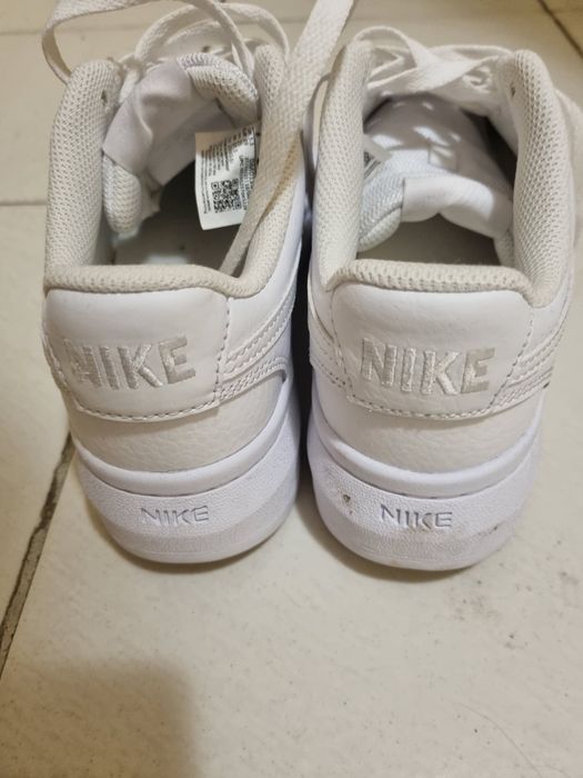 Nike-oргинални маратонки