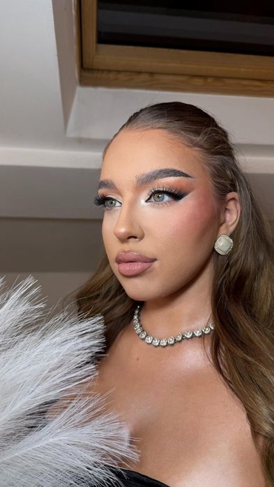 Make - up 150 RON