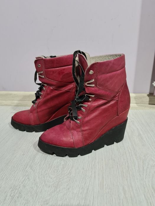 Alessa обувки/боти