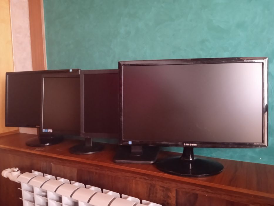 Монитор 19 Aoc Samsung