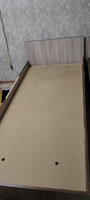 Продам кровати односпальные