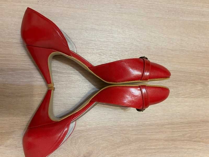 Елегантни дамски обувки с ток, естествена кожа, червен цвят, номер 39