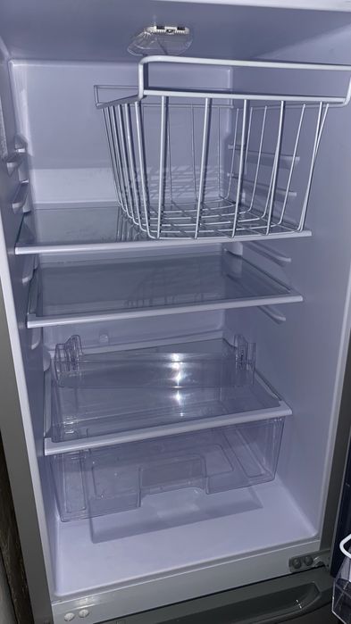 Холодильник бирюса м-120