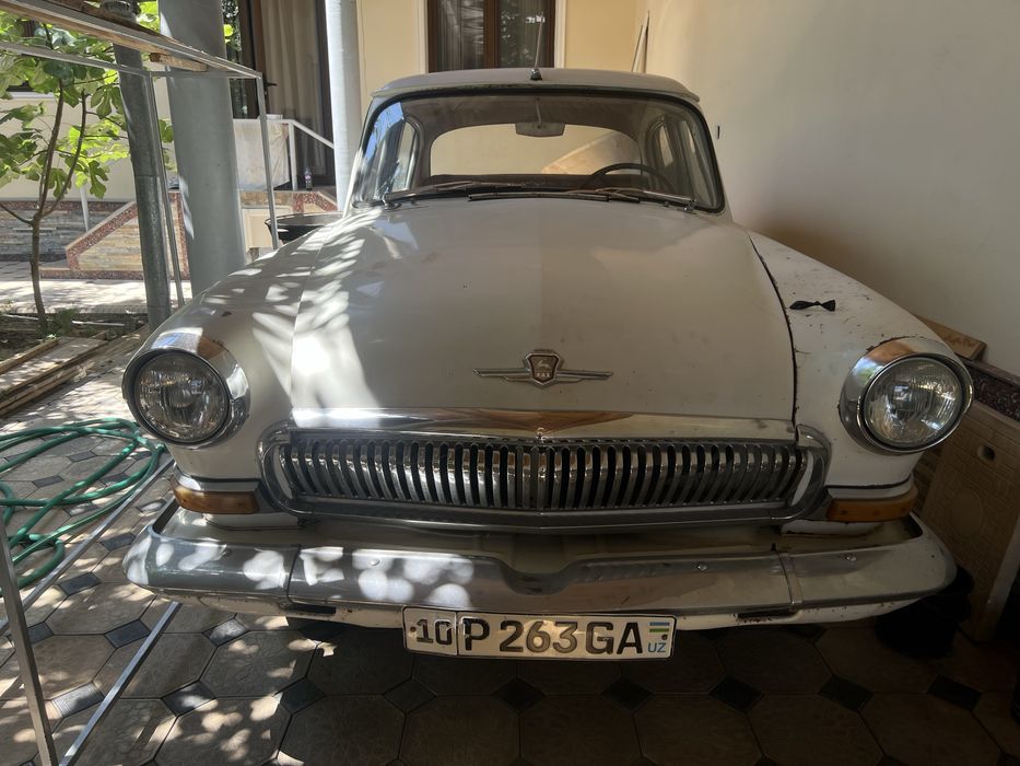 Автомобиль волга21