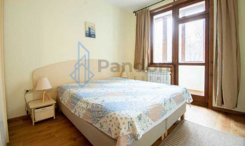 Дава се под наем Двустаен апартамент в София, Център - 65 кв.м за 460 € - Снимка #3