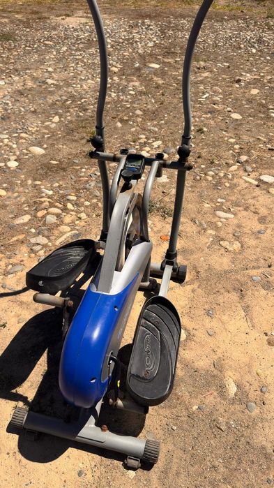 Треножор для пресса и ещё один  лыжи