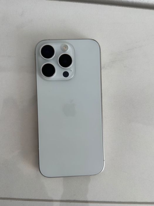 IPhone 15 pro 256 gb