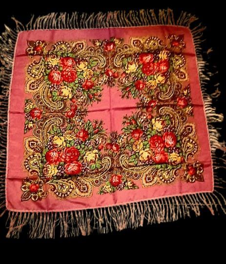 Batic tradițional cu franjuri 107x107 cm