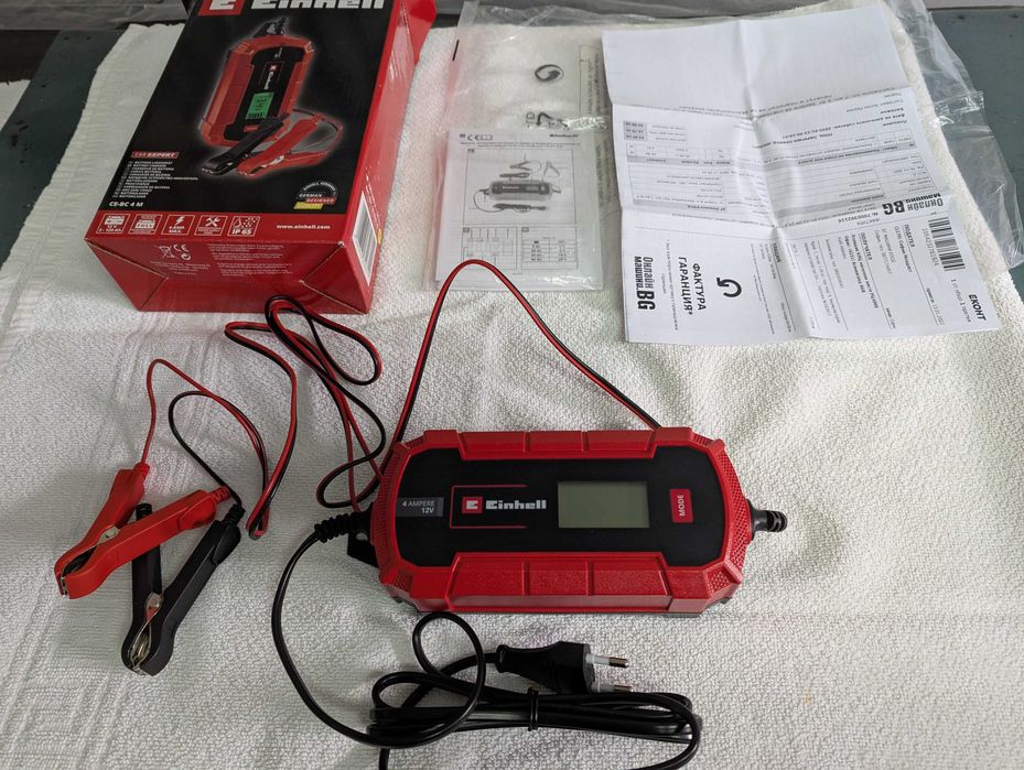 Зарядно устройство за акумулатор Einhell CE-BC 4 M, 12 V