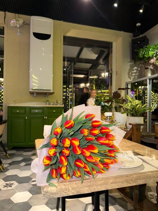 Тюльпаны голландские