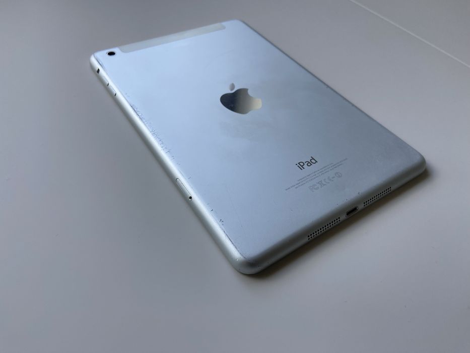 iPad mini (1st generation) 16GB (с SIM-картой / Cellular)