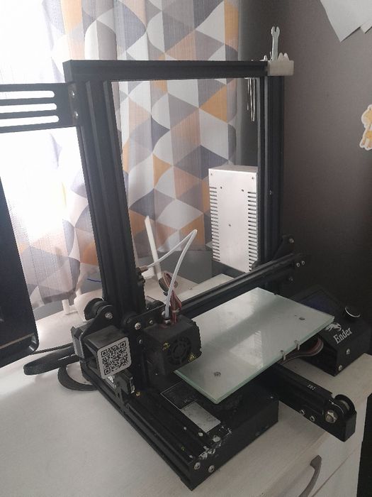Продам 3D принтер ,Ender