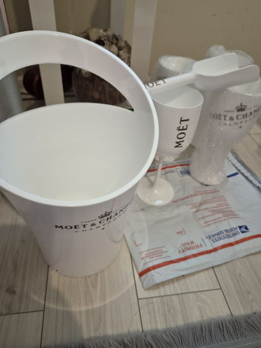 MOET  комплект сервиз