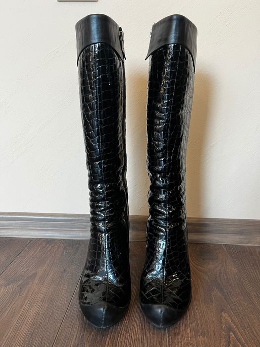 Ботуши с висок ток