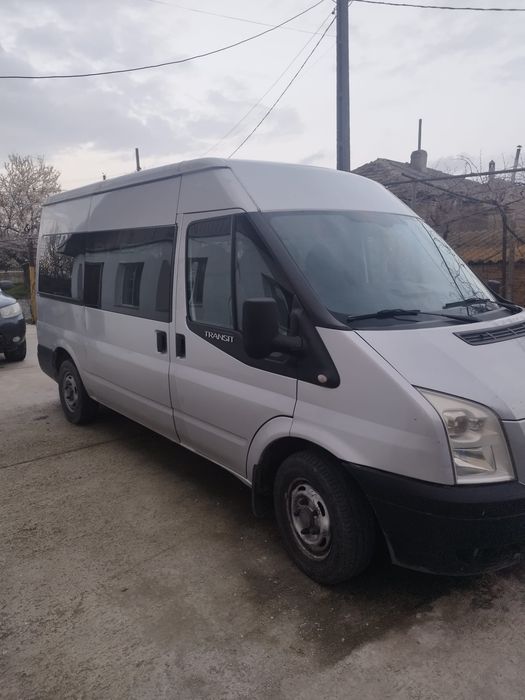 Vând urgent Ford Transit 8+1
