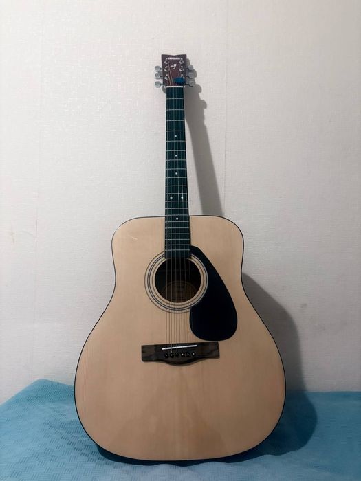 Гитара ямаха ф310 новая, торг есть.