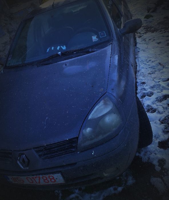 Renalut masina este de camp masina