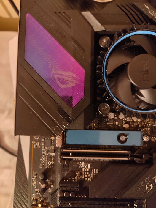 Placa baza ASUS STRIX Z690-E GAMING WIFI DDR5 socket 1700 - Testata